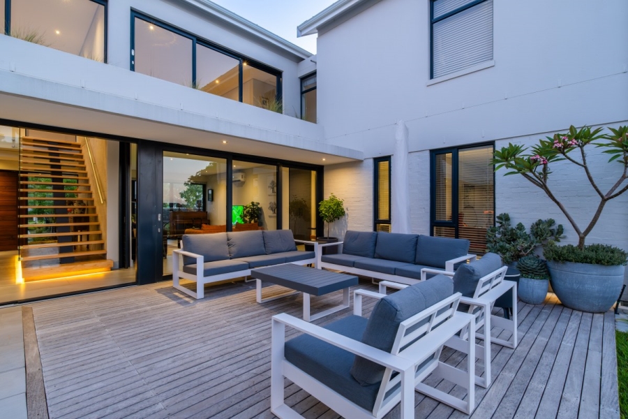 5 Bedroom Property for Sale in Val De Vie Estate Western Cape